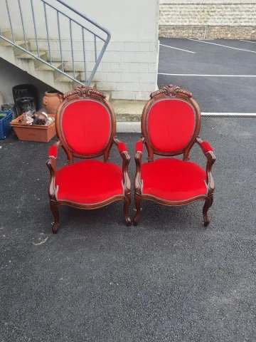 Paire de fauteuils en acajou