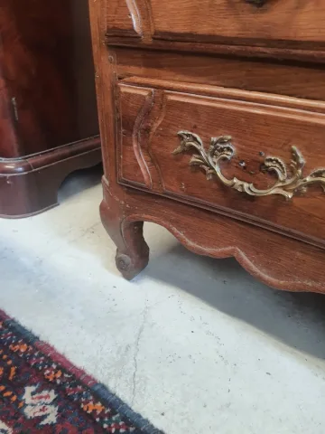 LOUIS XV PERIOD CHEST OF DRAWERS