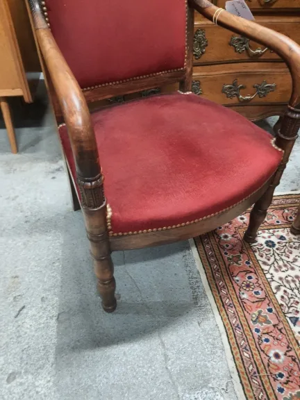 Paire de fauteuils style Empire