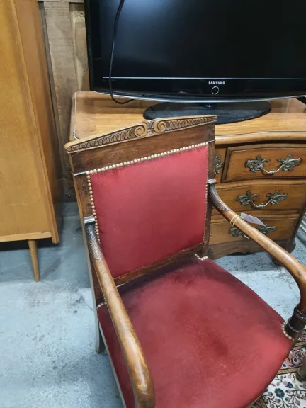 Paire de fauteuils style Empire