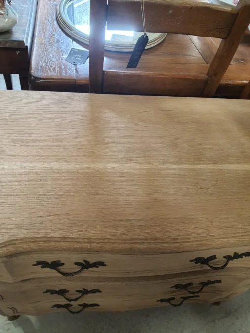 Commode en chêne décapée