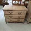 Commode en chêne décapée