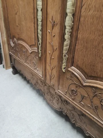 Armoire normande de la manche