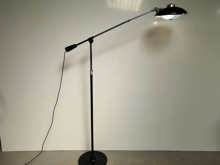 LOUIS FERDINAND SOLERE LAMPE