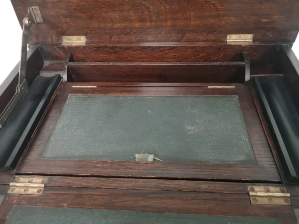 Ecritoire chêne ancien