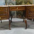 Grand bureau plat de style provencal