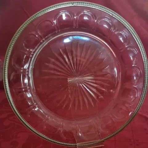 Assiette en cristal taillé et argent fin XIXème