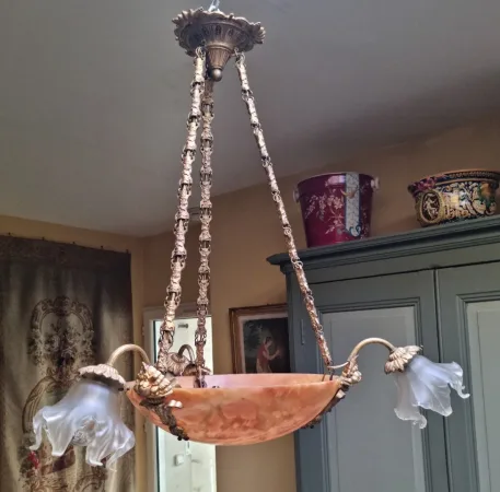 Lustre en albâtre et bronze début XXème