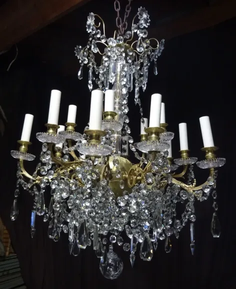 Lustre bronze et cristal 15 lumières milieu XIXème