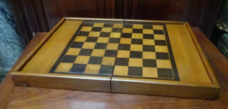 coffret de jeu de dame et backgammon début XXème