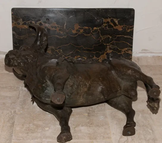 BRONZE BULL SIGNED M. BENLLIURE Y GIL