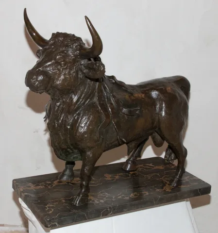 BRONZE BULL SIGNED M. BENLLIURE Y GIL