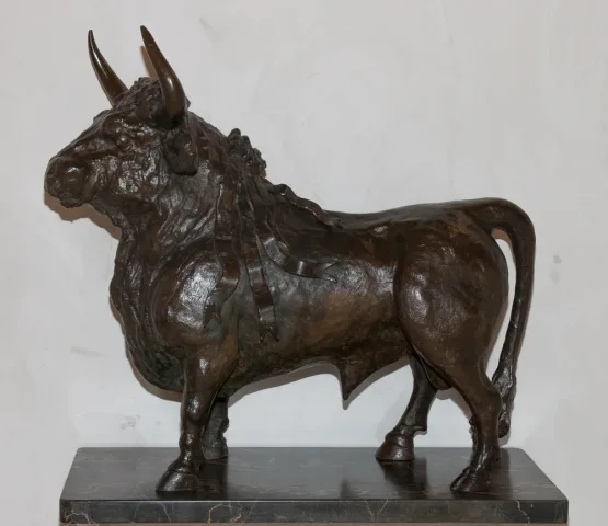 BRONZE BULL SIGNED M. BENLLIURE Y GIL