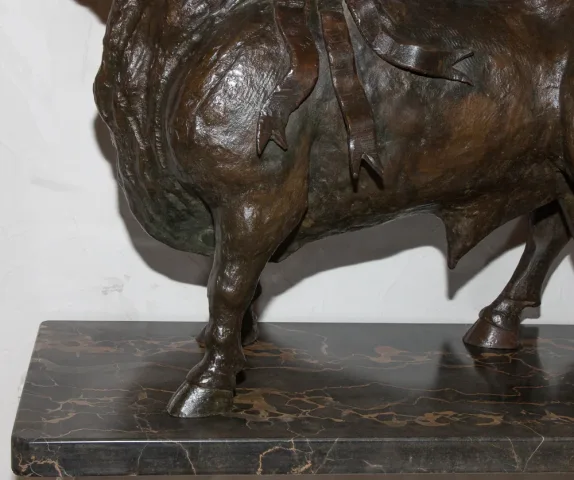 BRONZE BULL SIGNED M. BENLLIURE Y GIL