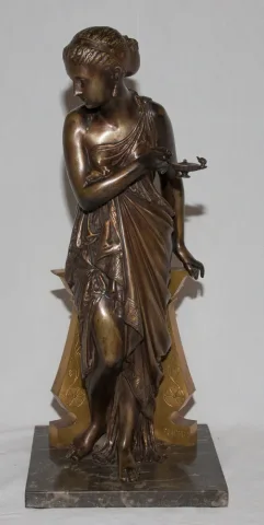 Bronze "Femme à l'antique" signé PEIFFER 1832-1886