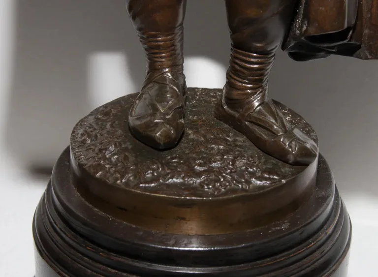 BRONZE SKULPTUR UNTERSCHRIFT