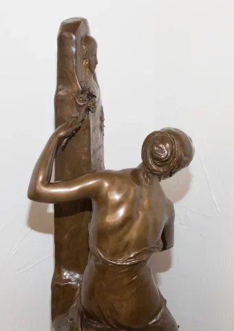 BRONZE SCULPTURE SIGNED E. PICAULT