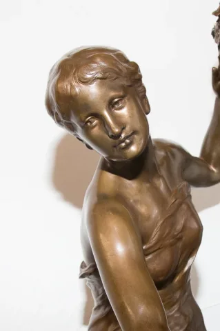 BRONZE SCULPTURE SIGNED E. PICAULT