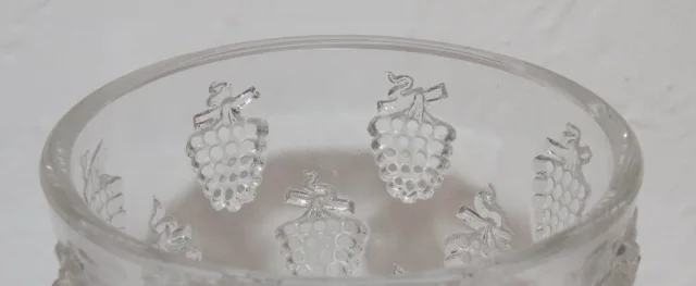 Vase modèle lave raisins Malaga R Lalique 1937