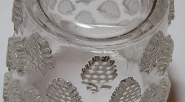 Vase modèle lave raisins Malaga R Lalique 1937