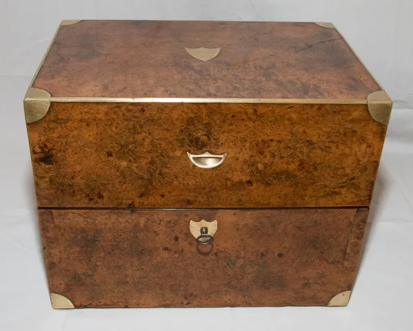 CAJA DECANTER MILITAR