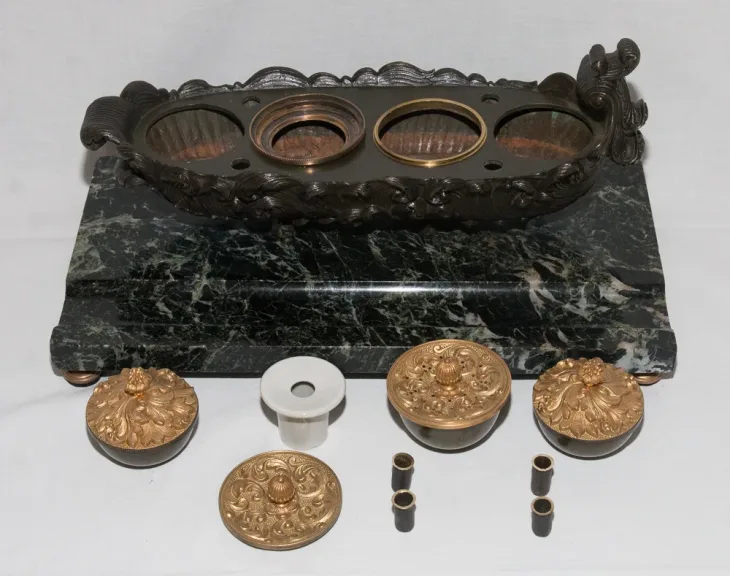 FRANZÖSISCHER RESTAURATIONSZEITRAUM INKSTAND
