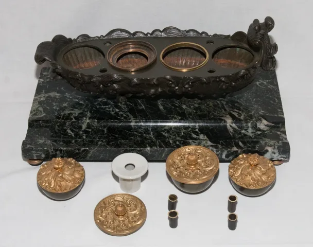 FRANCÉS RESTAURACIÓN PERÍODO INKSTAND