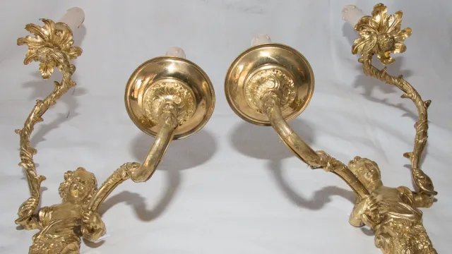 Paire d'appliques en bronze doré époque fin XIXe siècle