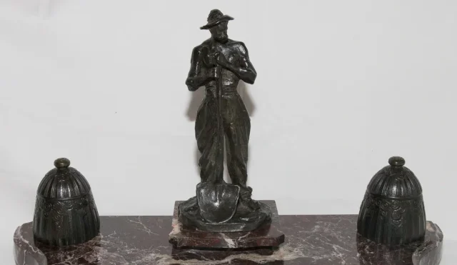 INK STAND