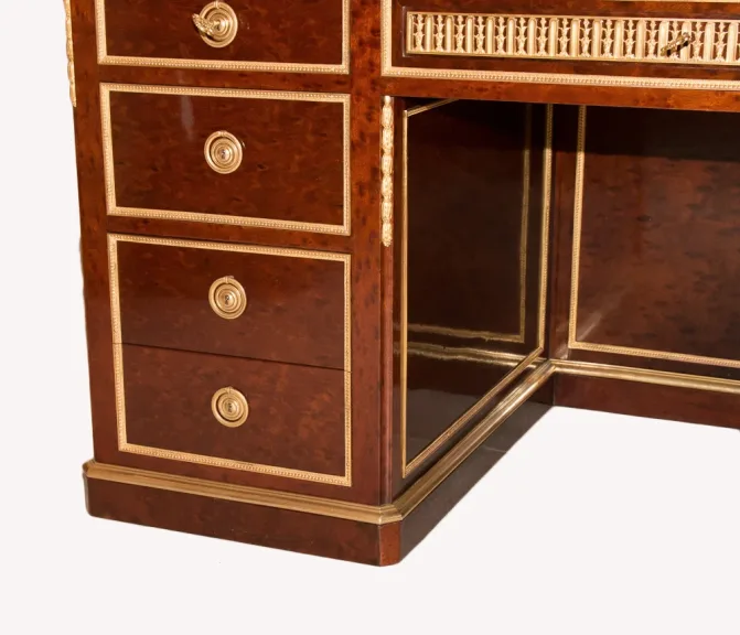 ZYLINDER TOP DESK