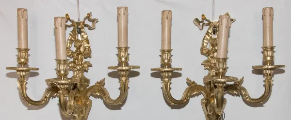 PAIR OF LOUIS XVI STYLE WALL LIGHTS