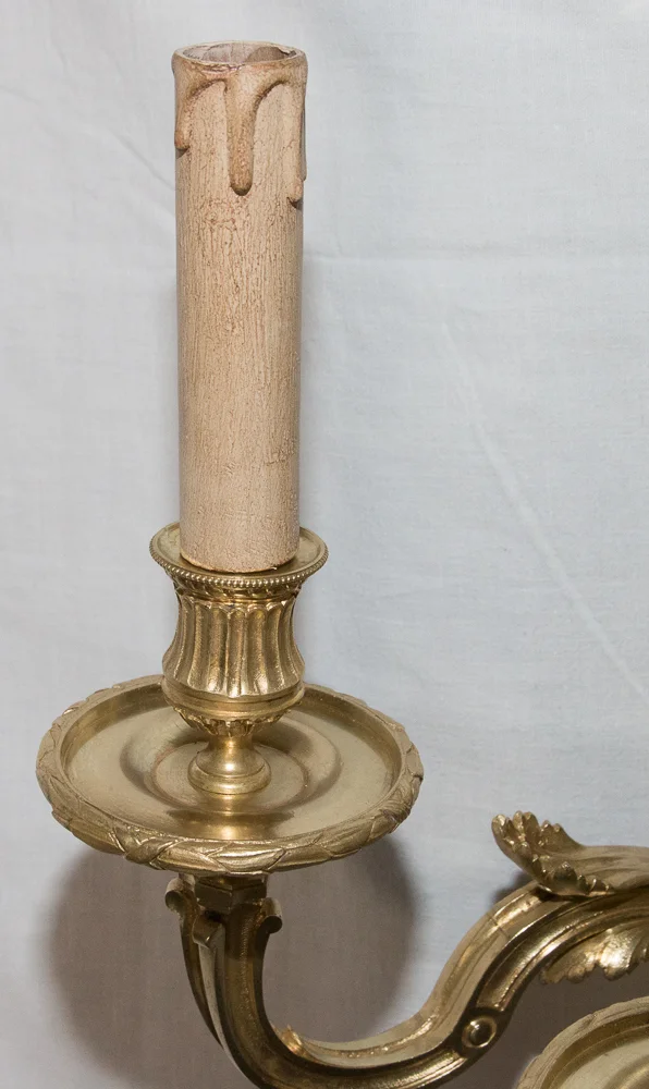Paire d'appliques en bronze style Louis XVI circa 1880