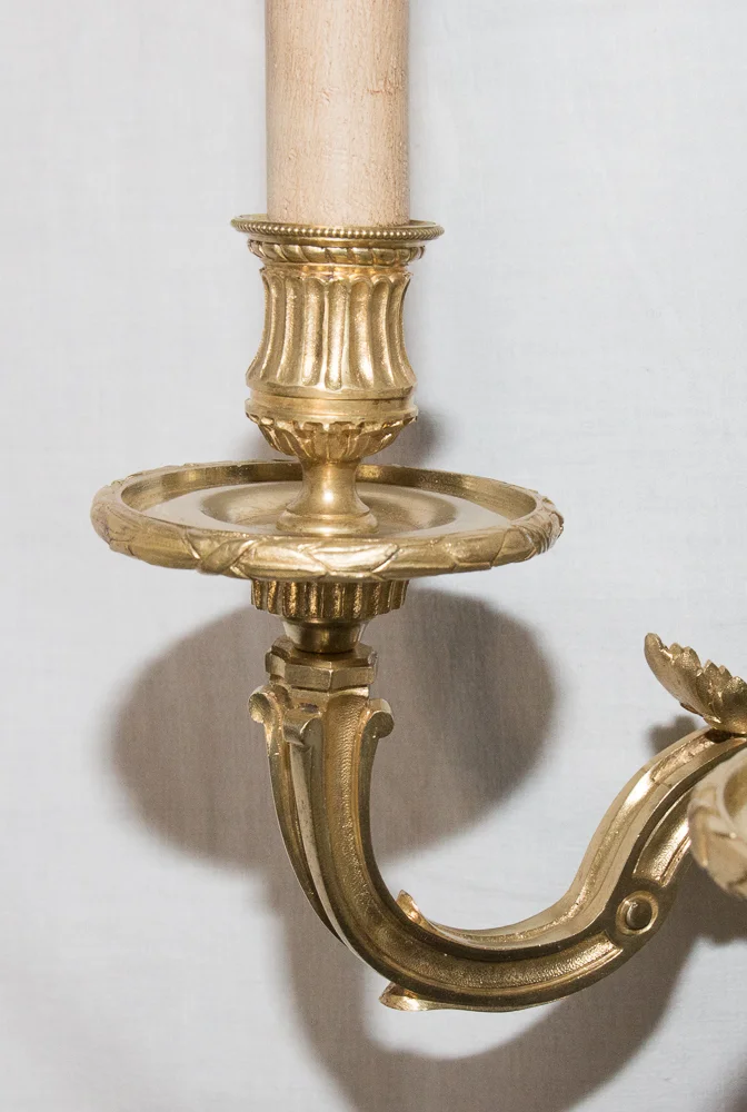 Paire d'appliques en bronze style Louis XVI circa 1880