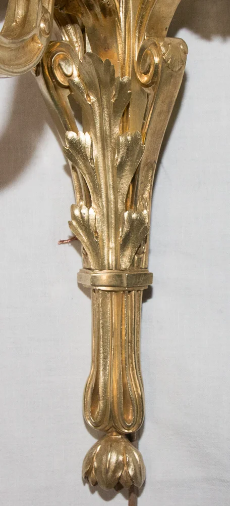 Paire d'appliques en bronze style Louis XVI circa 1880