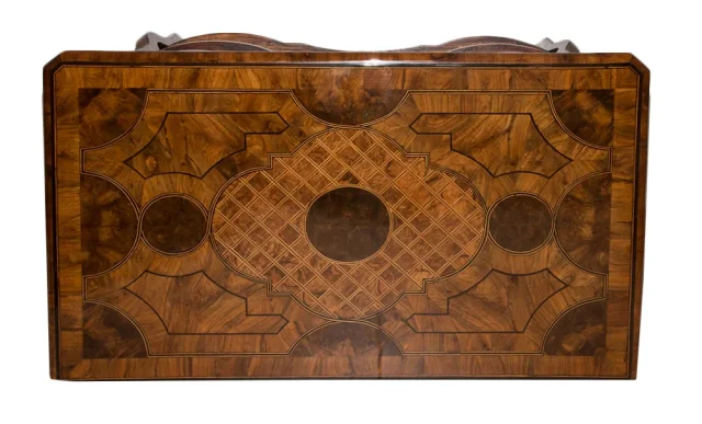 Commode Mazarine en marqueterie Époque Louis XIV