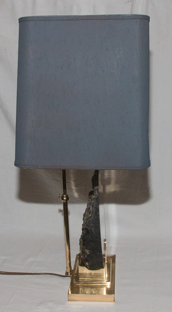 Lampe en bronze doré Signée Willy DARO années 1970