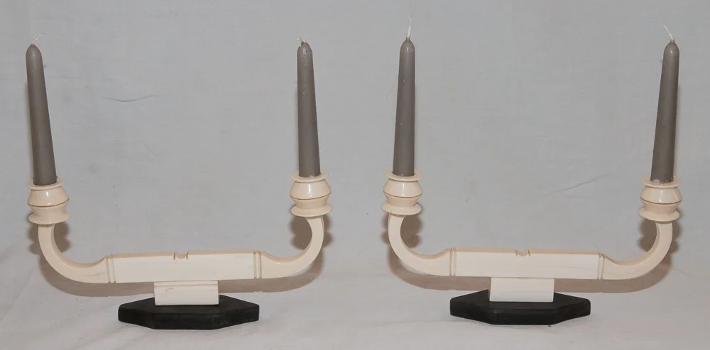 PAREJA DE VELAS DE PERIODO ART DECO