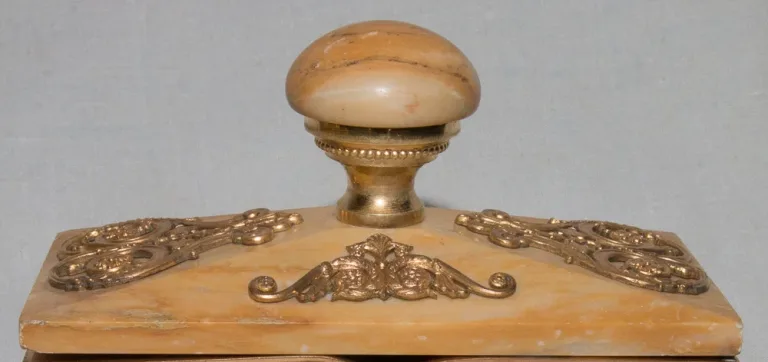 Nécessaire de bureau de style empire milieu XIXe