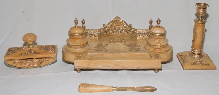 Nécessaire de bureau de style empire milieu XIXe