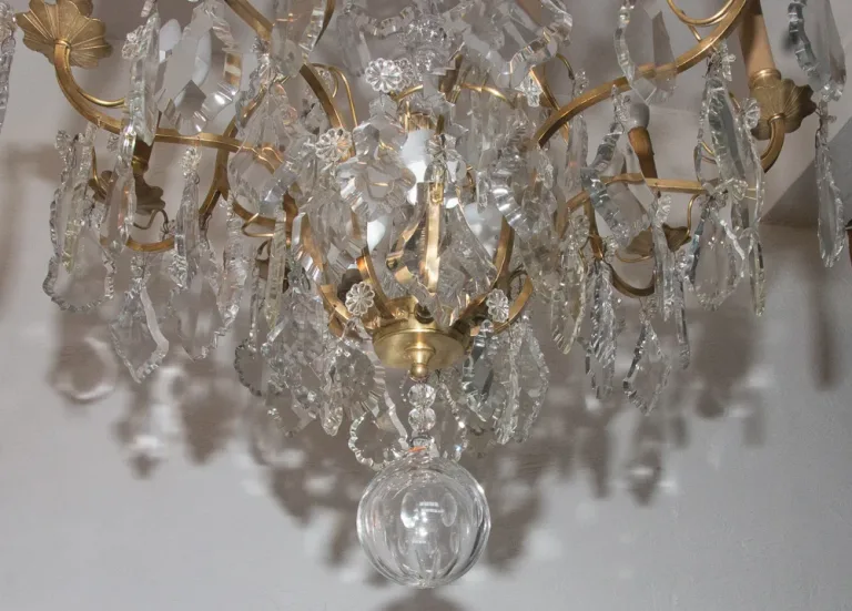 Lustre cage style LXV en bronze et cristal circa 1880