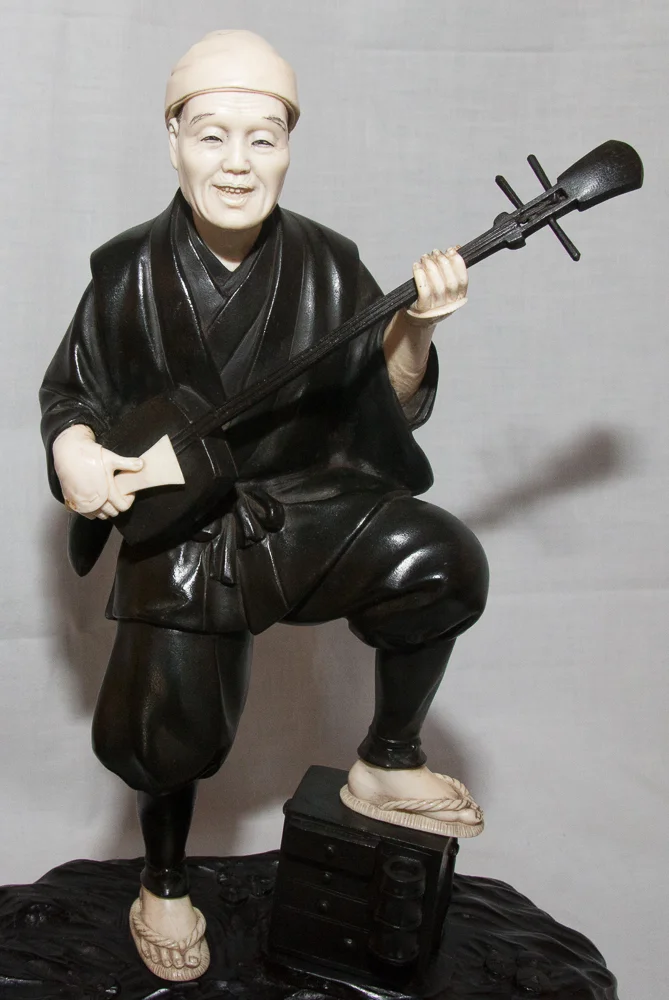 Okimono Joueur de Shamisen Période Meiji