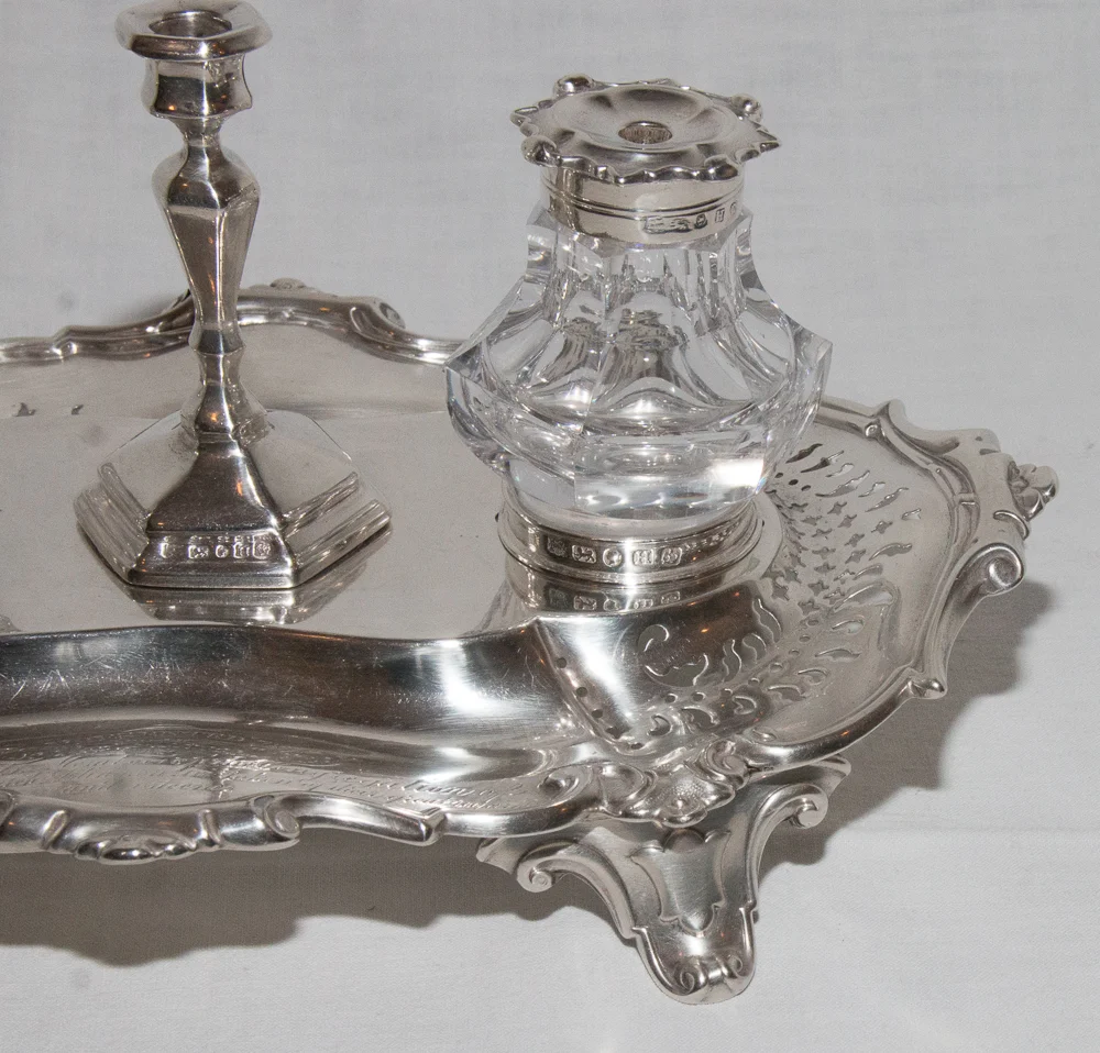Encrier en argent massif époque Victorienne