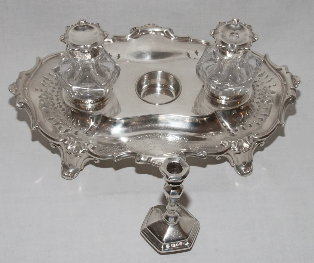 Encrier en argent massif époque Victorienne