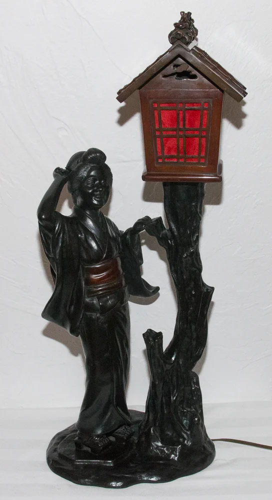 Geisha Lampe en bronze période Meiji