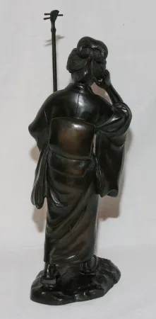 Geisha Sculpture en bronze Japon époque Meiji