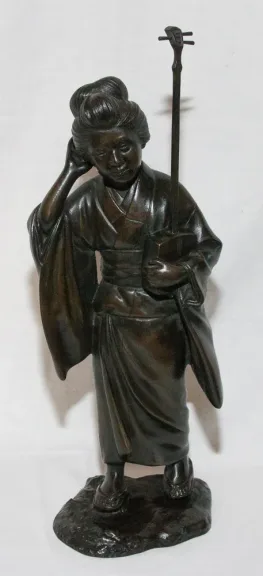 Geisha Sculpture en bronze Japon époque Meiji