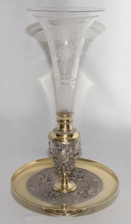 Centre de table à cornet signé L. Oudry époque Napoélon III