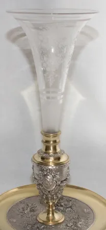 Centre de table à cornet signé L. Oudry époque Napoélon III