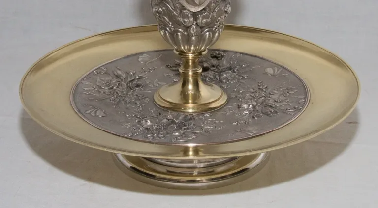 Centre de table à cornet signé L. Oudry époque Napoélon III