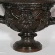 Coupe en bronze dit Vase de Warwick H Luppens XIXe siècle